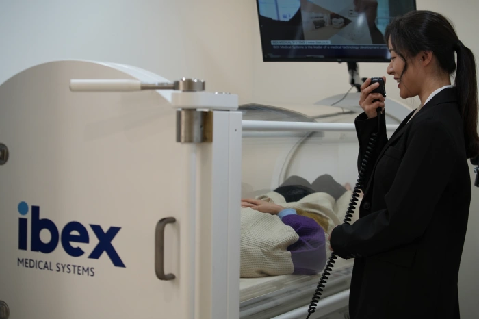 Noonopi Clinic's premium, medical-grade HBOT chamber in Seoul, Korea